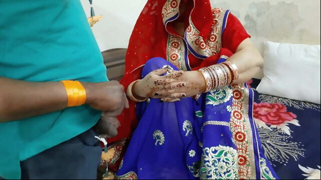 indian desi poonam ko sasur ne lalach deker chut ko pela amateur